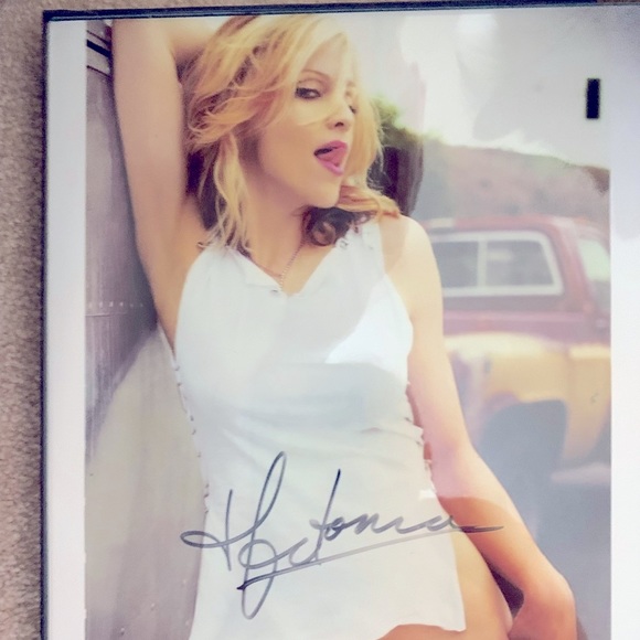 Madonna 8x10 signed - Picture 2 of 3